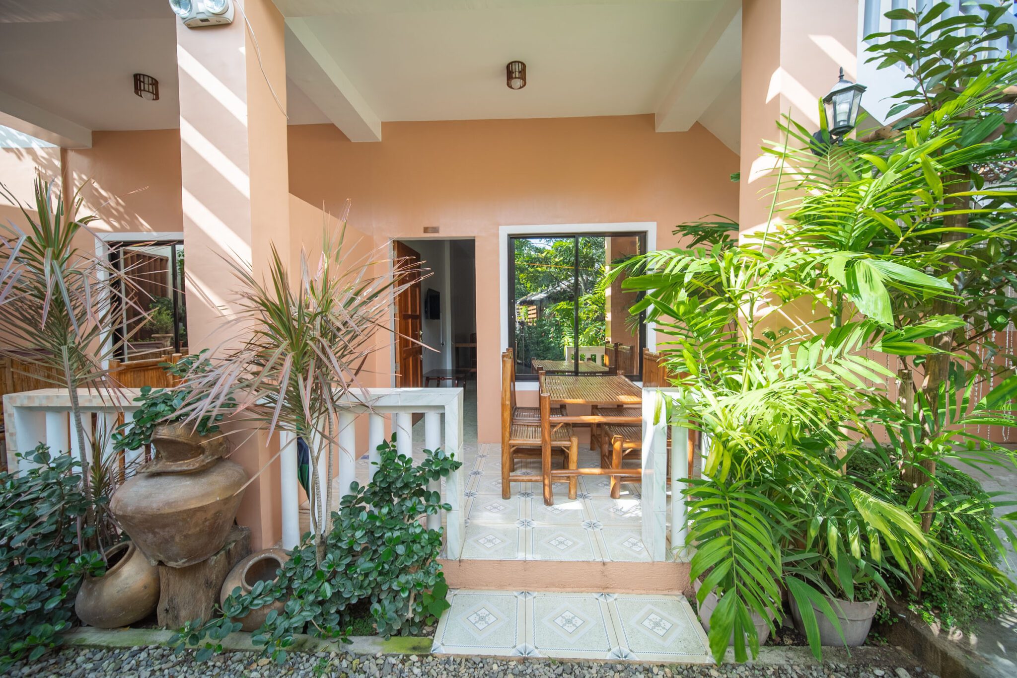 Apartment with Garden View